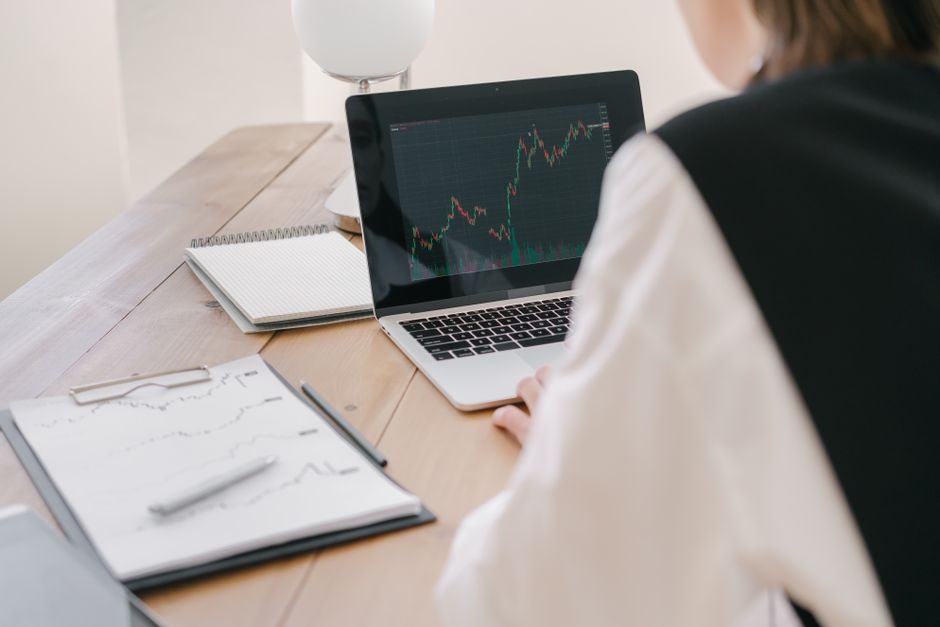 Tím pri optimalizácii obchodnej stratégie na základe analytických dát